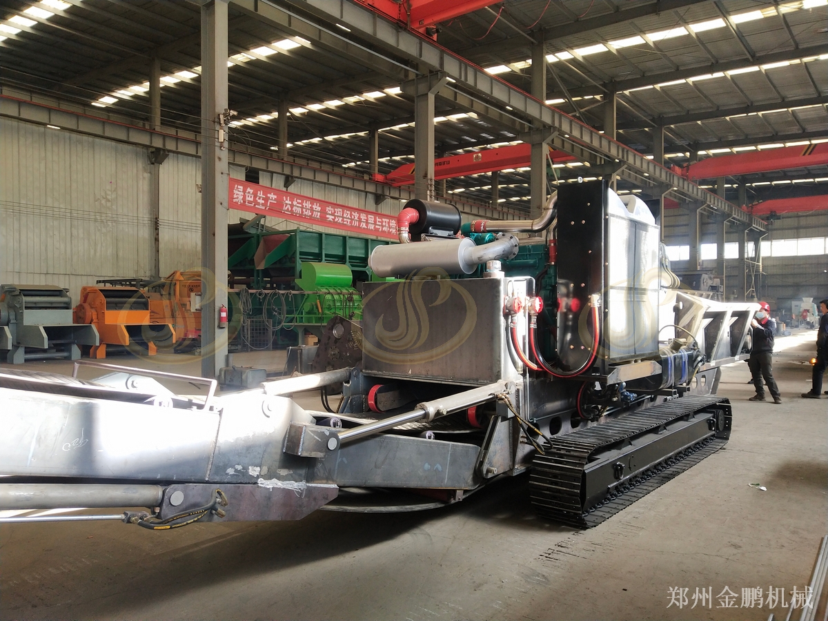 郑州金鹏移动式树枝破碎机：园林修剪枝条的就地破碎
